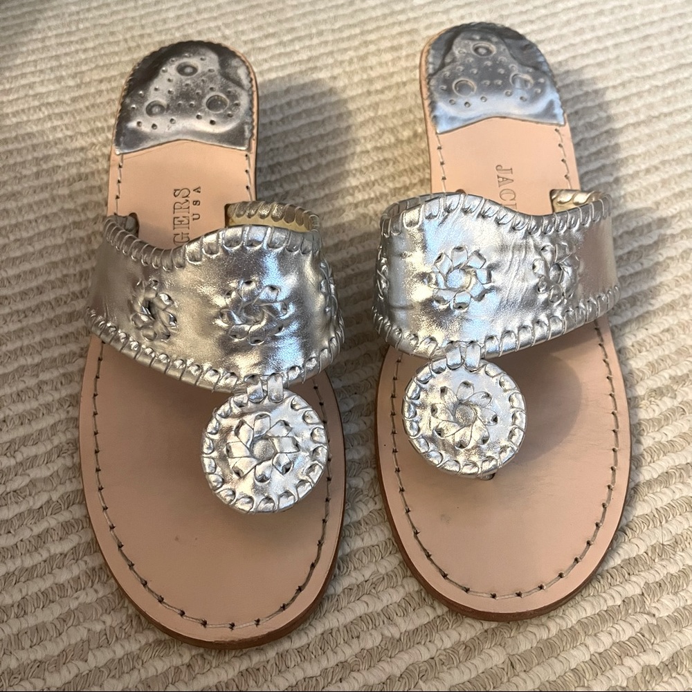 Jack Rogers Mid Wedge Thong Sandals in Silver sz 7